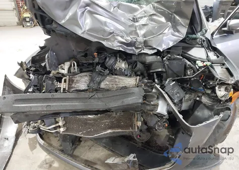 2013 Volkswagen Passat 2.5L Se z USA, uszkodzony, nr VIN 1VWBP7A33DC124433